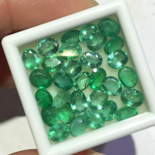 Cột Đá Ngọc Lục Bảo Tự Nhiên Hình Oval 4x6mm