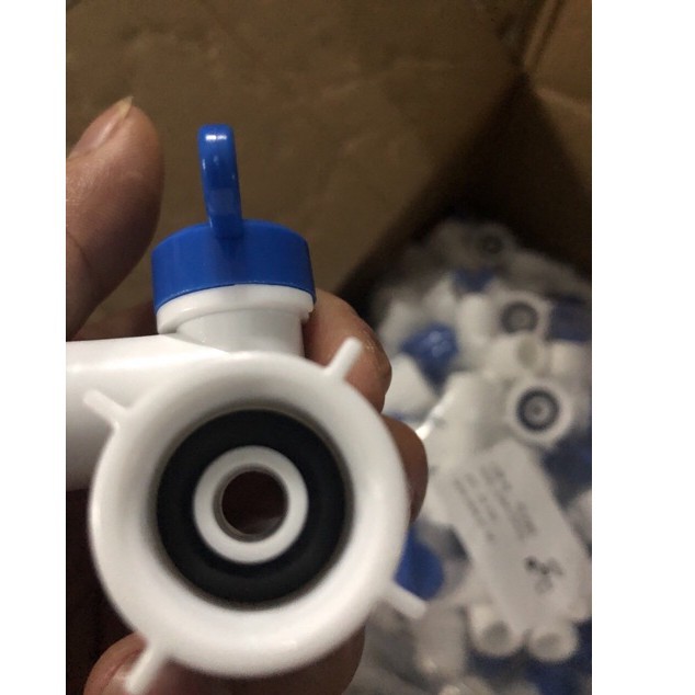 Bộ van chia nước bằng nhựa ra dây 6mm hoặc 10mm | BigBuy360 - bigbuy360.vn