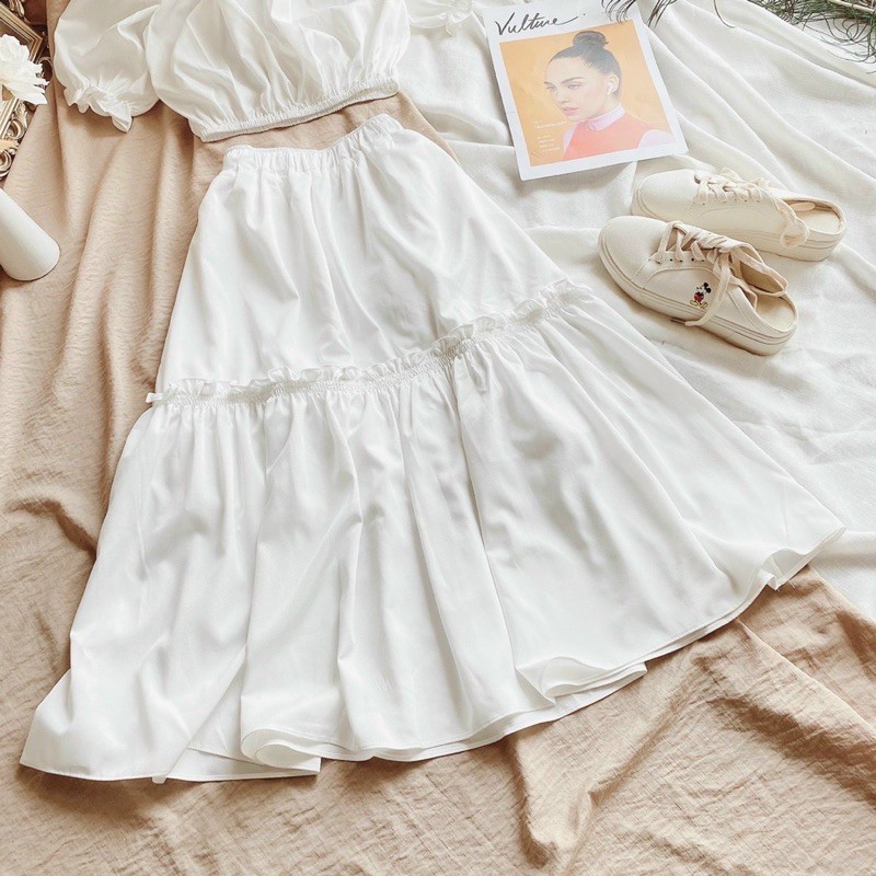 Set Crop Trắng Bẹt Vai + Chân Váy Midi Trắng Tầng