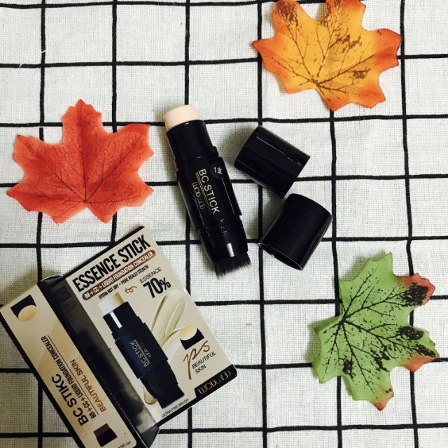 Kem nền trang điểm