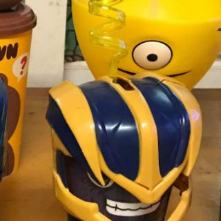 Ly nước CGV hình captain và thanos