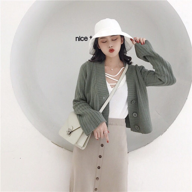 Áo cardigan len dáng ngắn tay loe vintage - ảnh thật phía sau | BigBuy360 - bigbuy360.vn