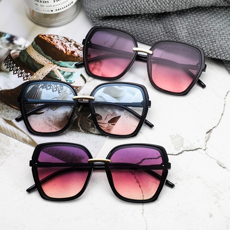 Kính râm kiểu dáng thời trang retro 2020 dành cho nữ