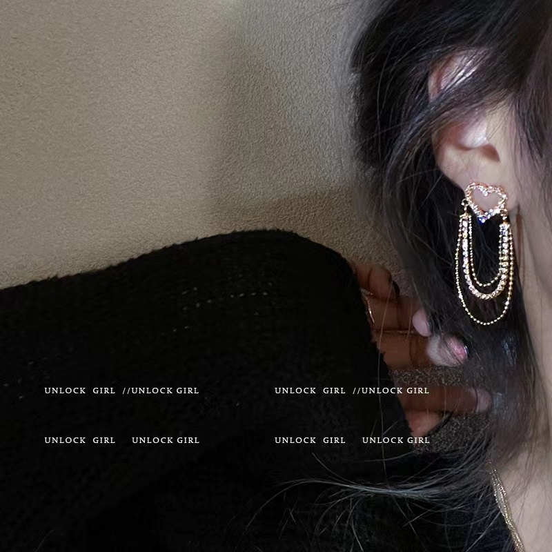 Khuyên Tai Tua Rua Hình Trái Tim Thời Trang Cho Nữ