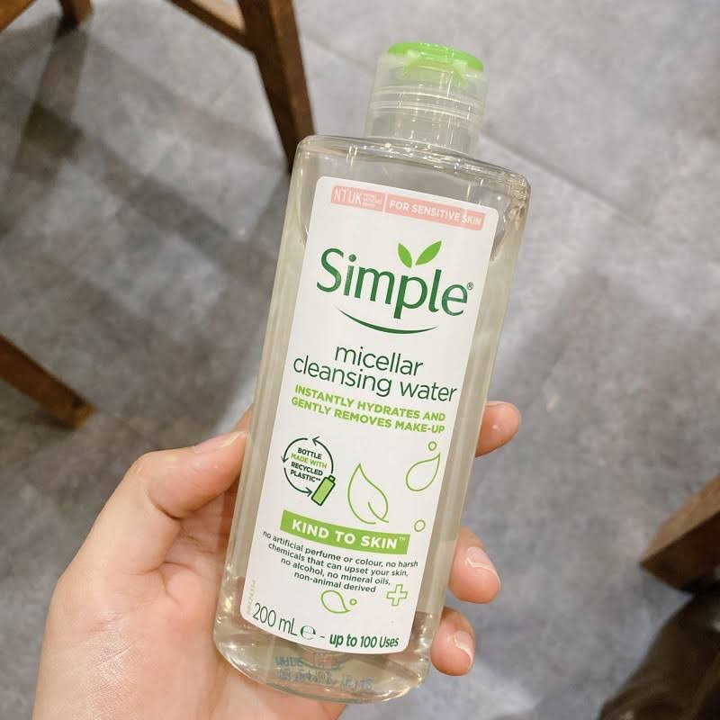 Nước tẩy trang Simple Micellar Cleansing Water 200ml