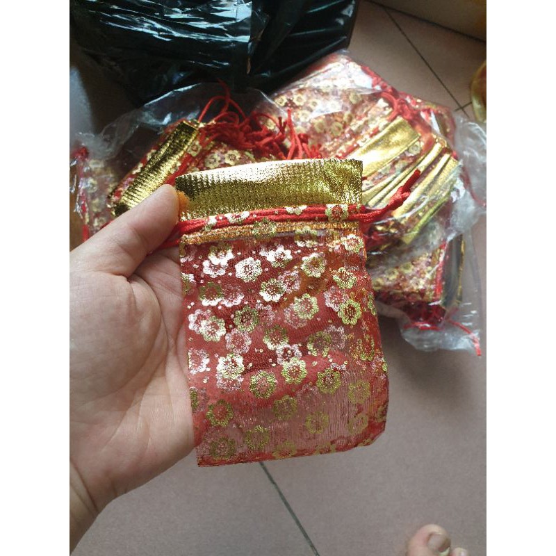 Túi gấm dây rút đỏ