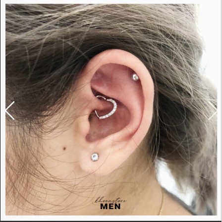 Khuyên Tim đính đá zircon vị trí daith