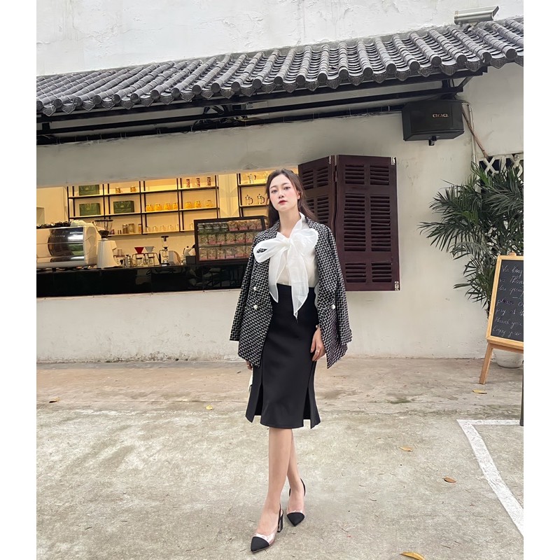 Áo blazer nữ cổ sam kẻ đen thời trang công sở 6SIX closet