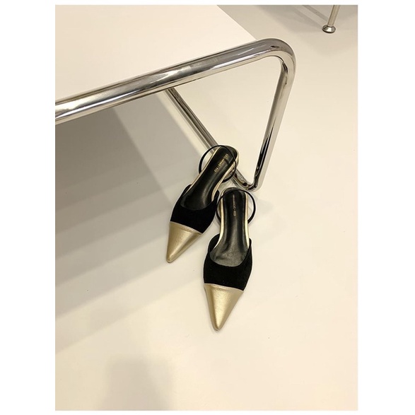 Giày mũi nhọn phối 2 màu