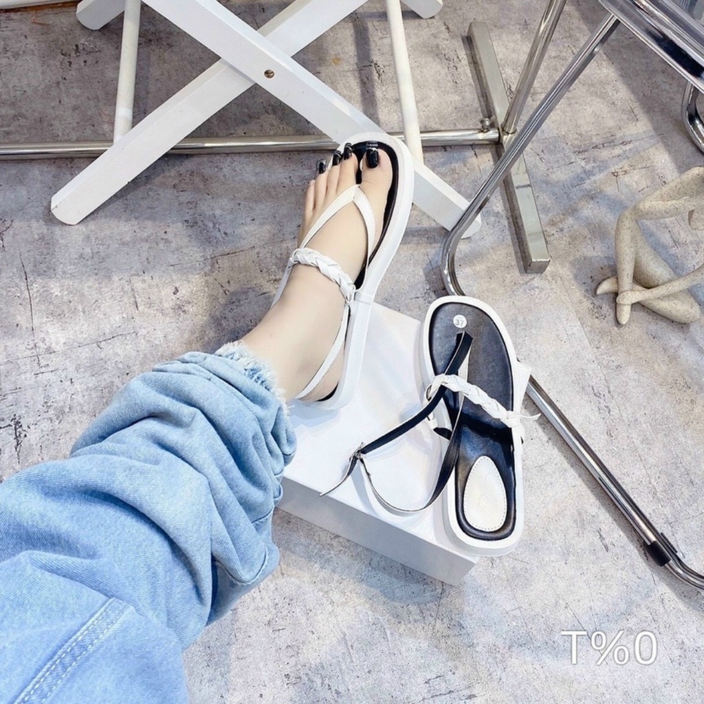 Sandal Bánh Mỳ Kẹp Xỏ Ngón MINAFS Quai Bính Chữ A Ba Dây V Mảnh Hình Tam Giác Đi Học Trend Cá Tính Màu Đen Trắng - SDBMK