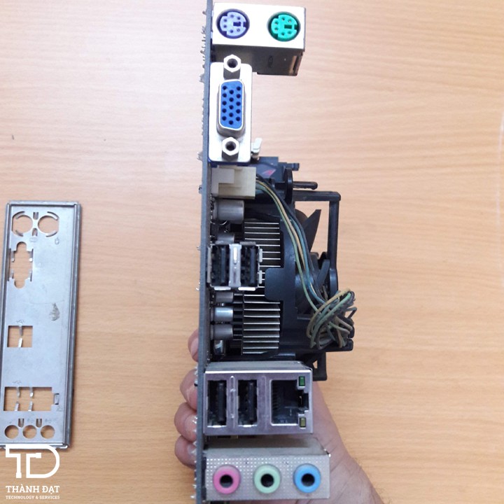 Combo main Foxconn H61, chip i3 3210, ram 4GB tản nhiệt Gskill Sniper