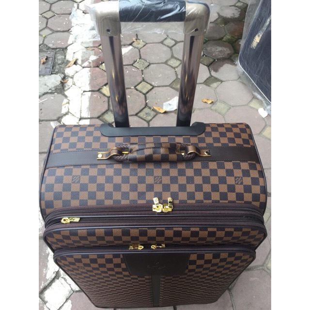 Vali da công nghiệp lv