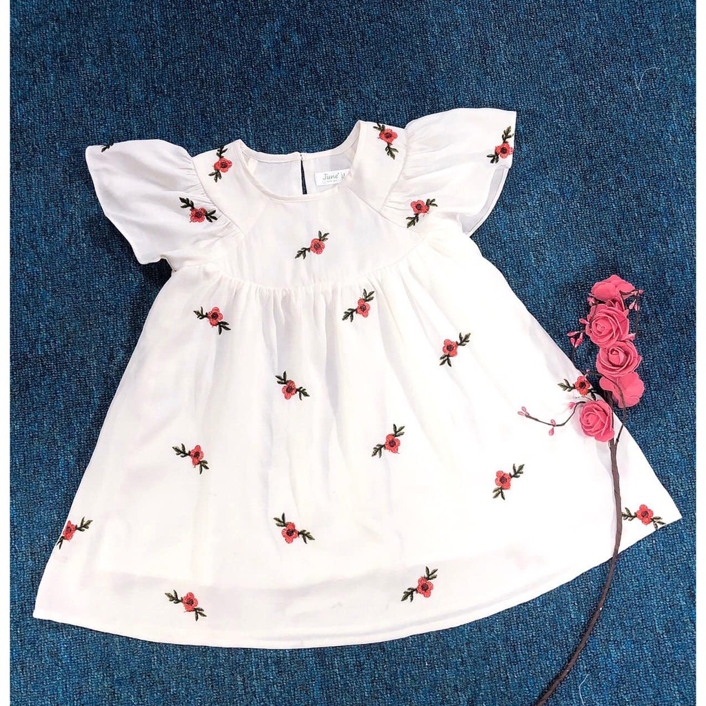 Đầm hoa (thêu tay)