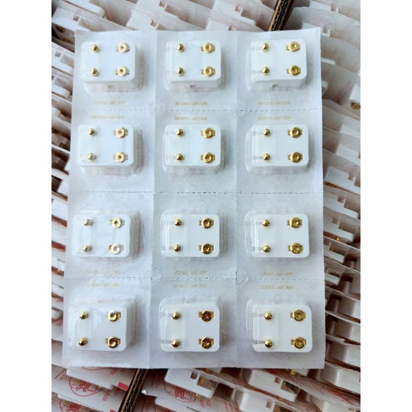 Vỉ 12 đôi khuyên bấm chính hãng mã R200y