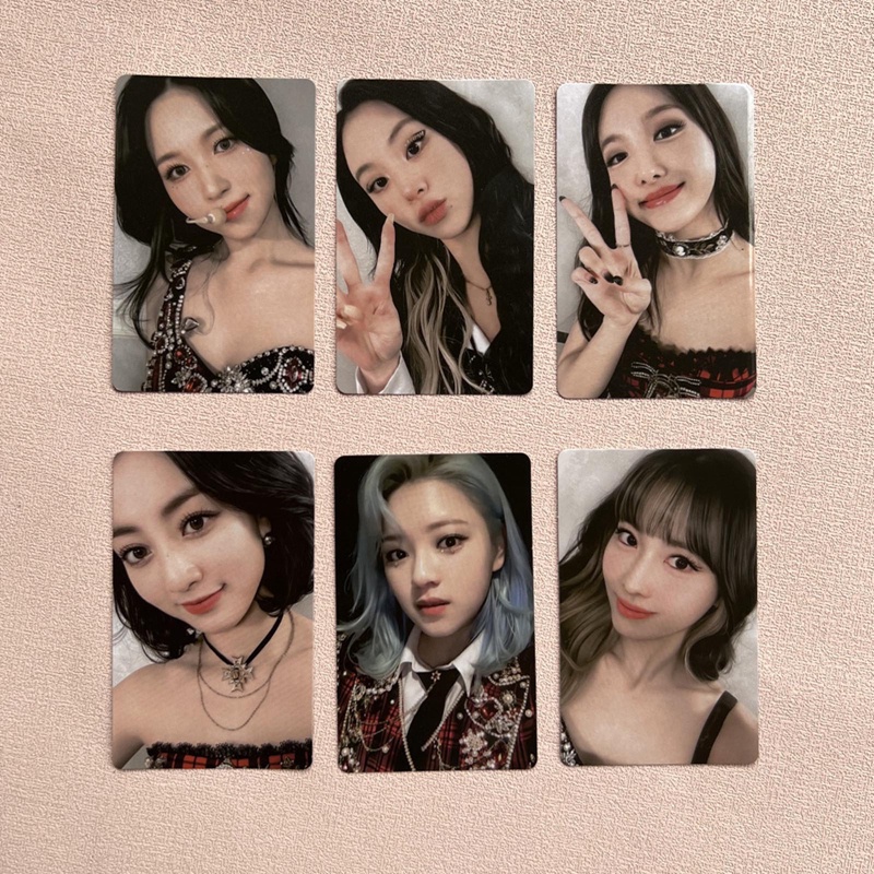 Set 9 Thẻ Hình Các Thành Viên Nhóm Nhạc Kpop TWICE 4Th World Tour III IN SEOUL