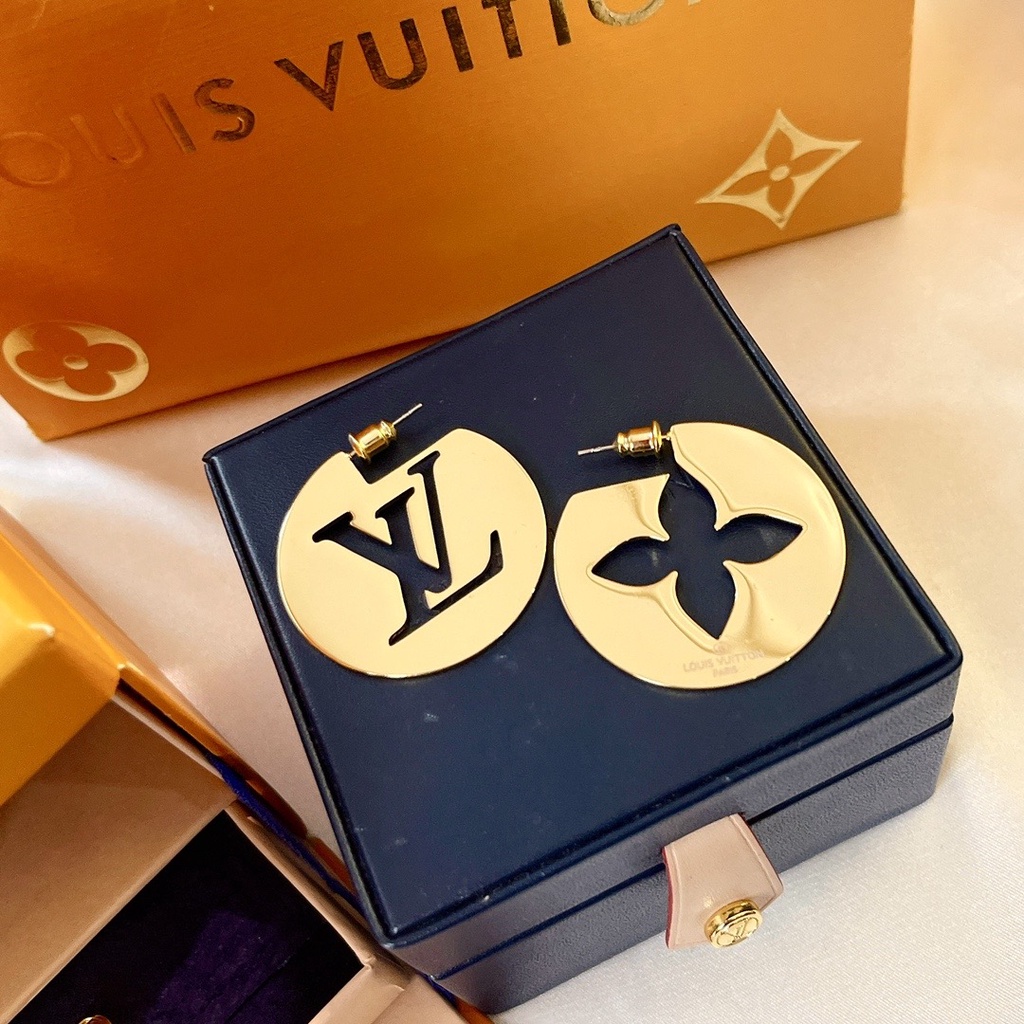 Khuyên Tai Dáng Tròn In Chữ Louis Vuitton Thời Trang Thanh Lịch Sang Trọng