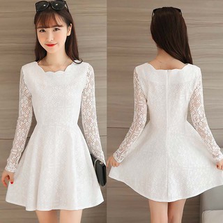 Đầm ren tay dài cổ lọ