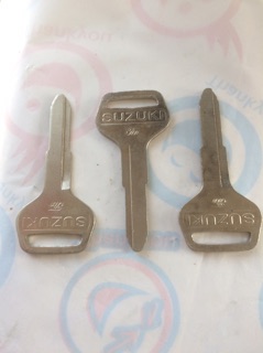 Combo 3 phôi chìa khoá xe SUZUKI ( rảnh phải )