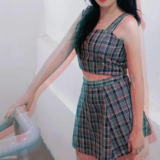 Set váy caro ghi (có bán lẻ )