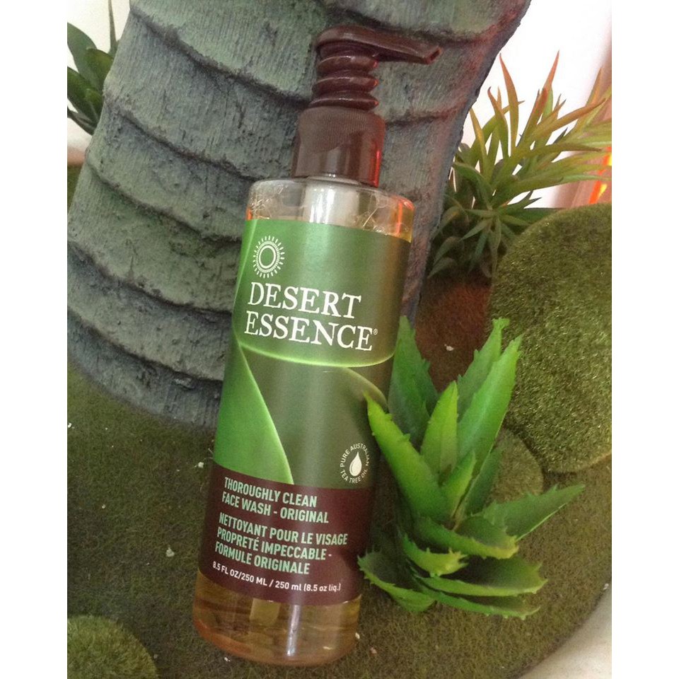 SỮA RỬA MẶT CHO DA DẦU MỤN DESERT ESSENCE THOROUGHLY CLEAN FACE WASH WITH ORGANIC TEA TREE OIL 250ML CHÍNH HÃNG - 5947