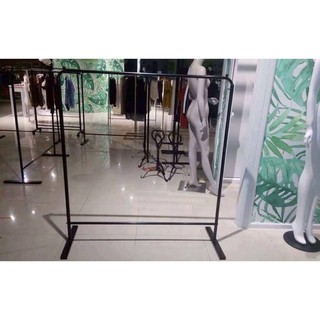 Giá treo quần áo cho shop 1m2