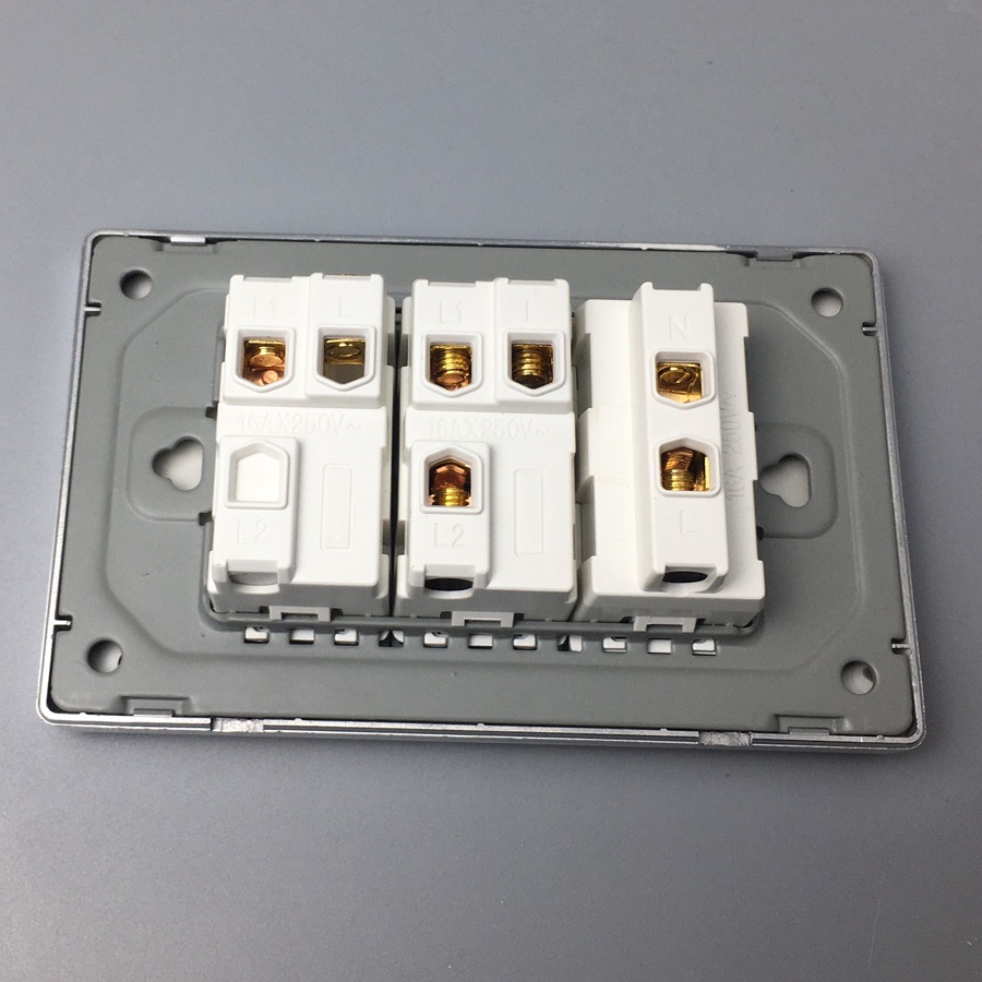 Công Tắc Ổ Cắm Điện Âm Tường Đẹp Mặt Nhựa Acrylic Bo viền Bạc - Thương Hiệu Nhật Tk-C27-027