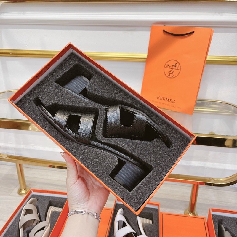 Guốc HM hộp xốp