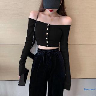 Áo croptop trễ vai tay dài phong cách thời trang quyến rũ
