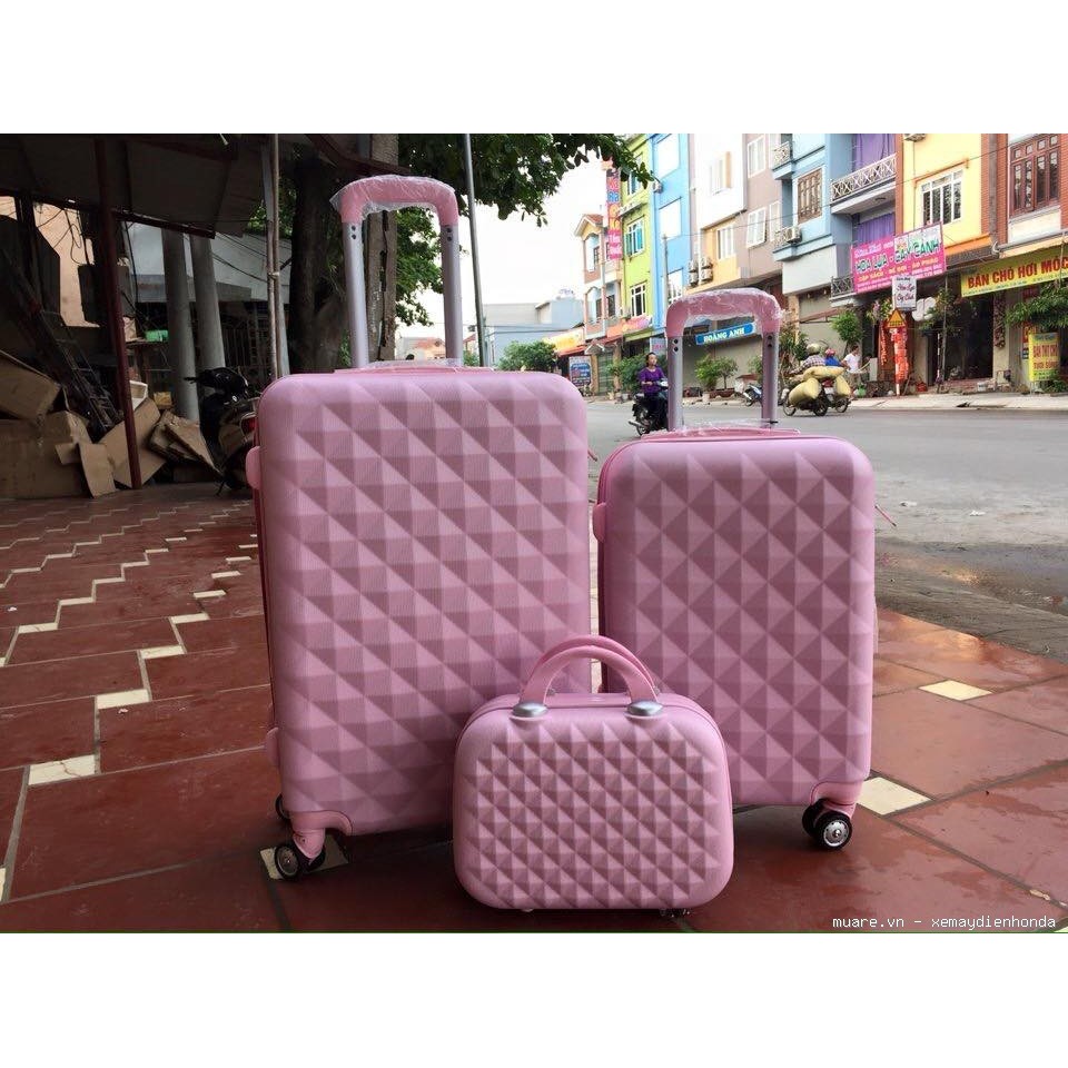 Bộ 2 vali kéo kim cương chống trầy xước, nhựa cao cấp