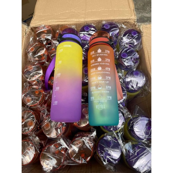 Bình Đựng Nước Refill 1 Lít Cao Cấp Có Quai Đeo,,,,