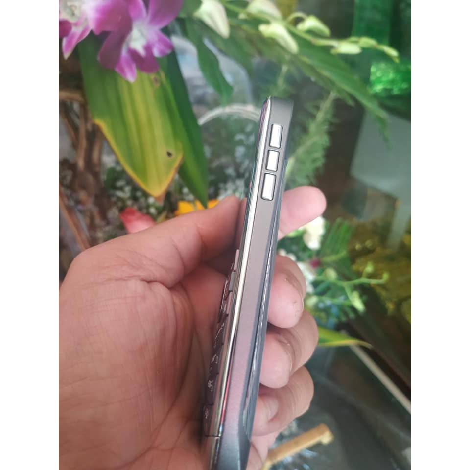 Điện thoại Nokia E72 Zin nguyên cây