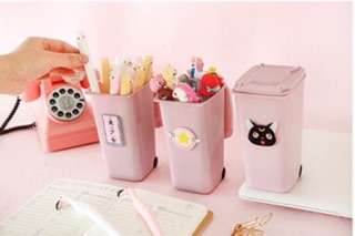 Thùng rác mini cắm bút cute