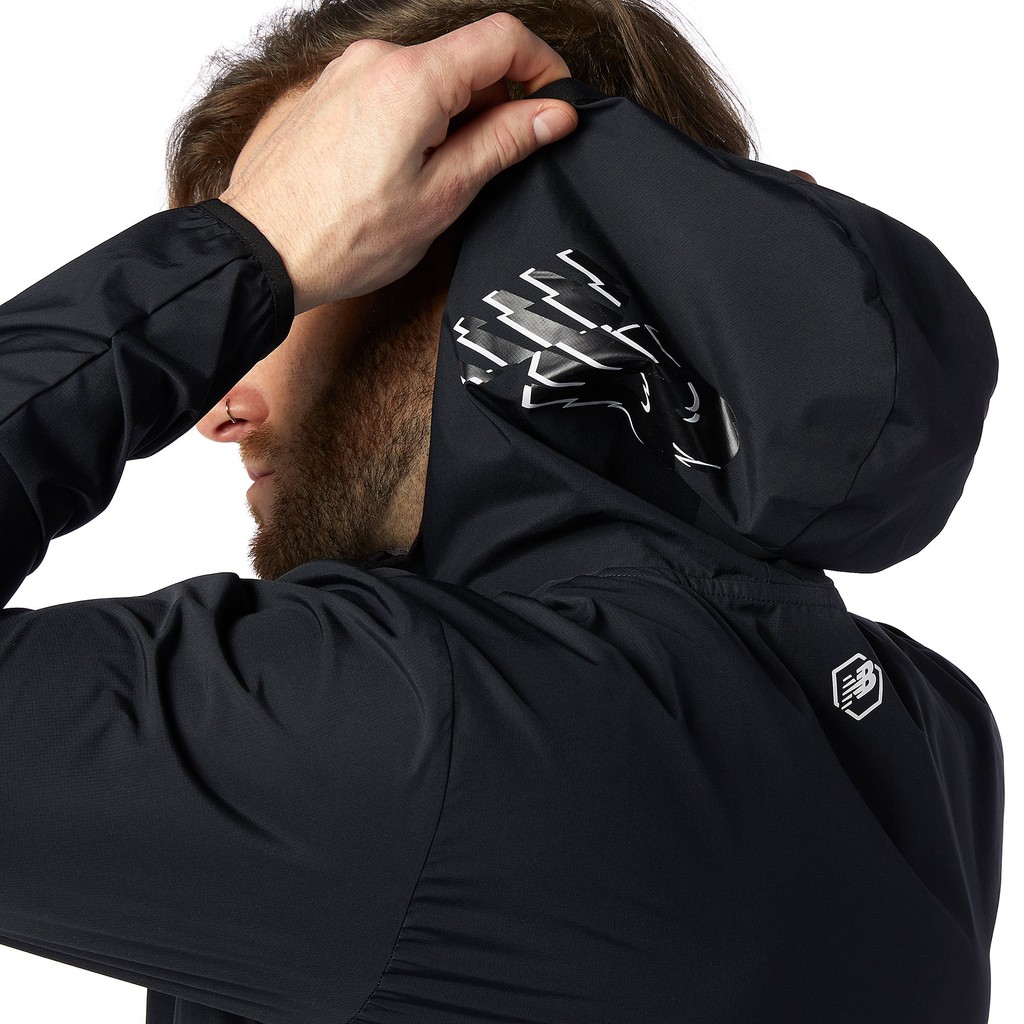 Áo khoác chạy bộ nam NEW BALANCE AMJ11242BK (form châu á)