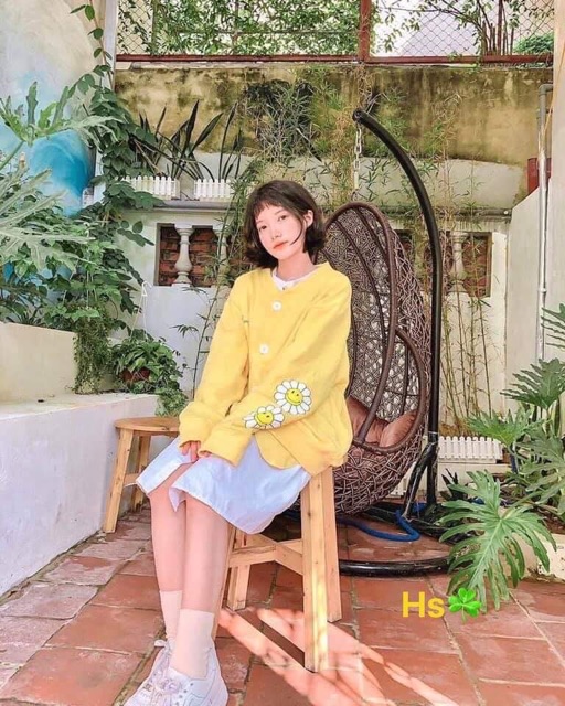 Áo khoác nỉ cadigan hoa cúc tay và lưng