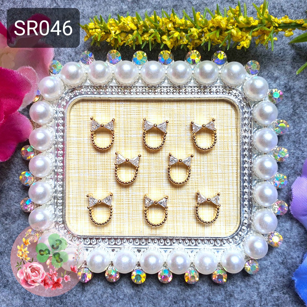 Mã SR046 . Charm kim loại dòng cao cấp đính đá trang trí móng siêu xinh.