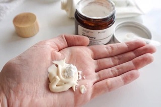 Bột Vitamin C của The ordinary