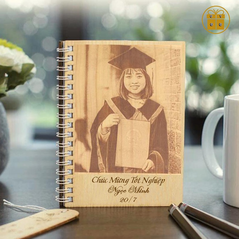 Sổ Gỗ Khắc Hình Và Chữ Theo Yêu Cầu (Tặng Kèm Hộp Quà) - Quà Tốt Nghiệp Cho Nữ Và Nam, Quà Tặng Cho Cử Nhân