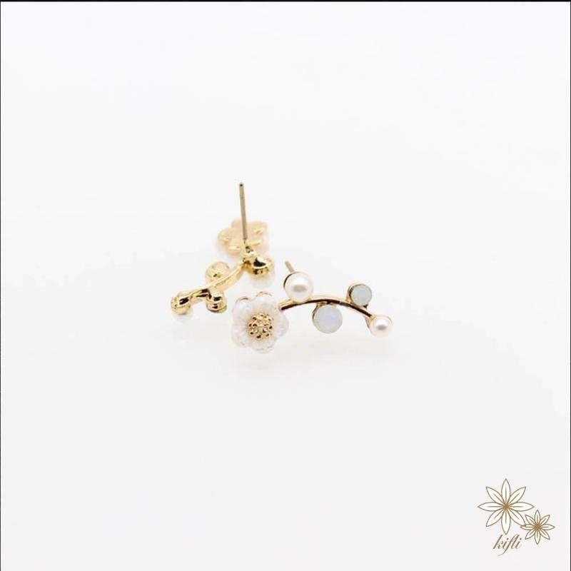 Bông tai mặt hình hoa đính đá xinh xắn cho nữ