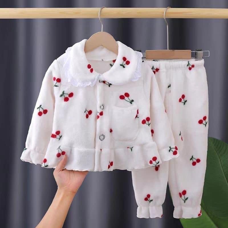 Bộ nỉ lông cừu cổ bèo hình cute giữ ấm mùa đông cho bé gái