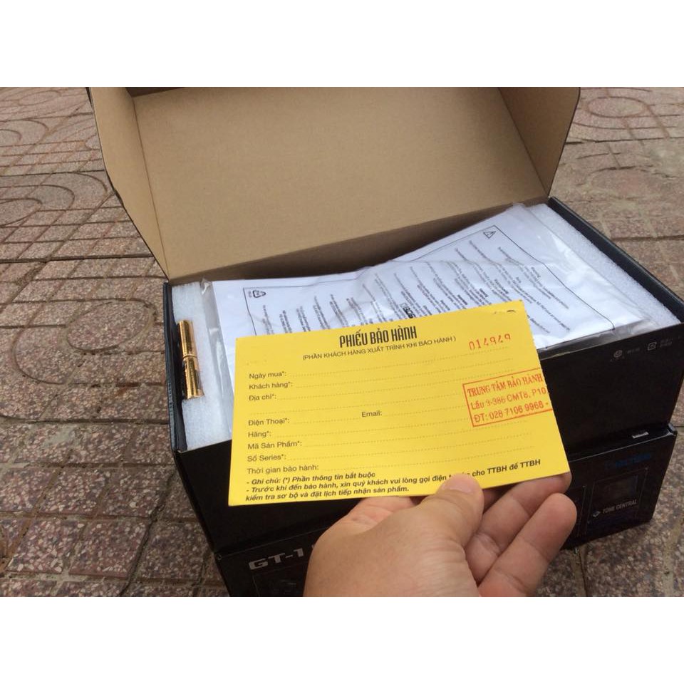 Phơ bàn Guitar điện Boss GT1  Bản thu nhỏ của Boss GT100