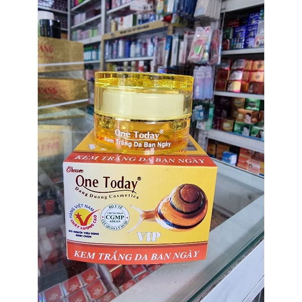 Kem one today trắng da ban ngày 15gr