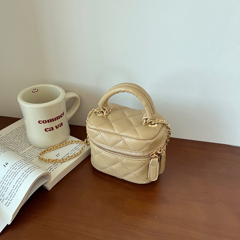 Túi Xách Mini Đính Đá Phối Dây Xích Dễ Thương Xinh Xắn