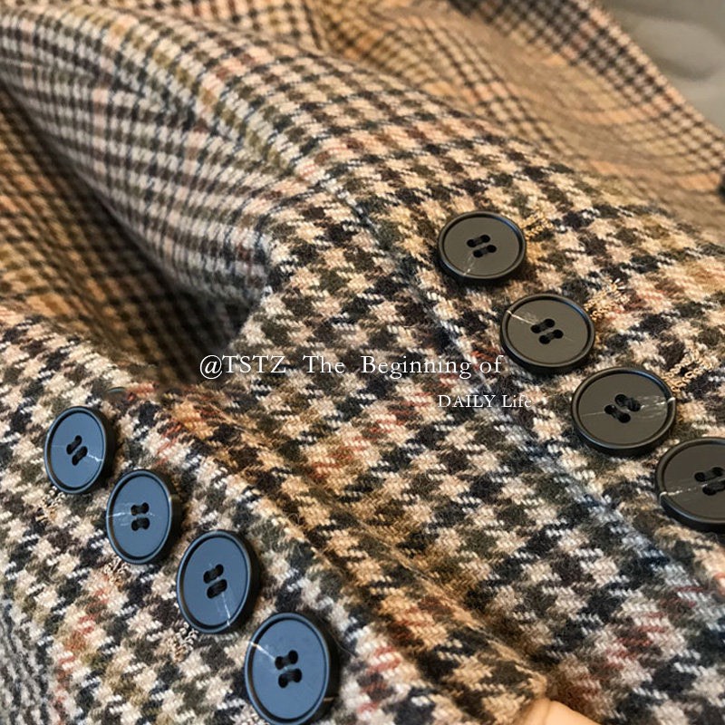 Áo khoác blazer sọc hot trend