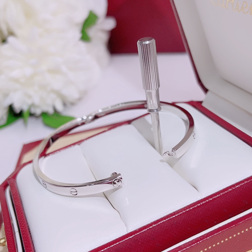 Vòng tay LOVE Vòng đeo tay màu bạc phiên bản hẹp của người phụ nữ