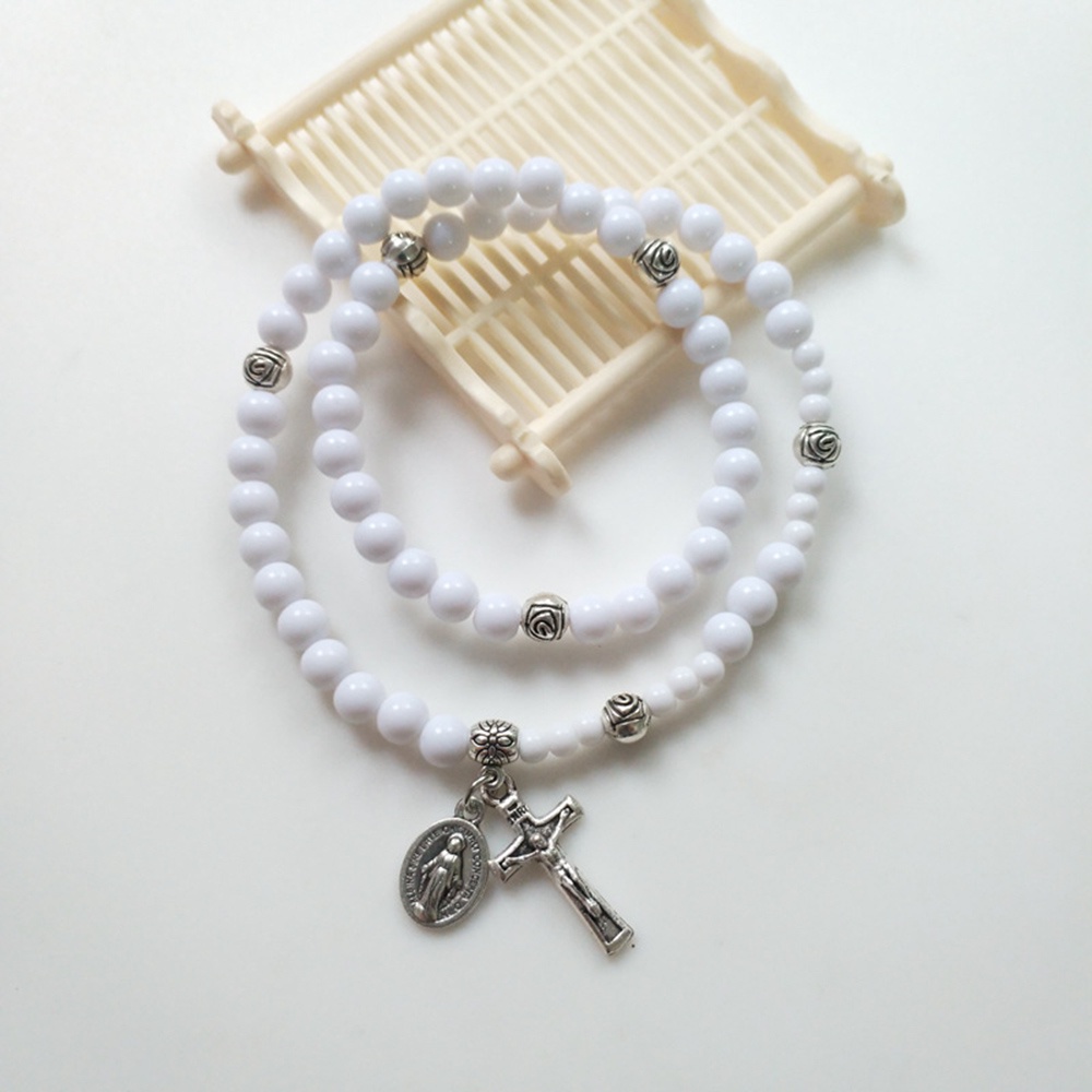 Vòng Tay Chuỗi Hạt Trắng Đính Mặt Thánh Giá