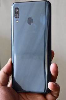 Điện thoại SAMSUNG GALAXY A30 64G