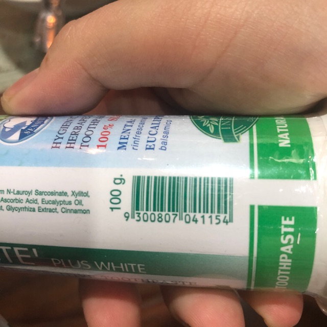 Kem đánh răng Dentiste Plus White 100g - Thái Lan