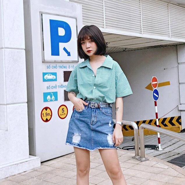 Usthebasic - [Shopee Exclusive] Áo sơ mi nữ Smiley Stripe Shirt