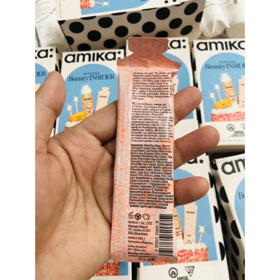 Set Dầu Gội Khô AMIKA 3 món Perk Up Dry Shampoo 44ml, Mặt Nạ Dưỡng Tóc 20ml, Ủ Phục Hồi Tóc 30ml