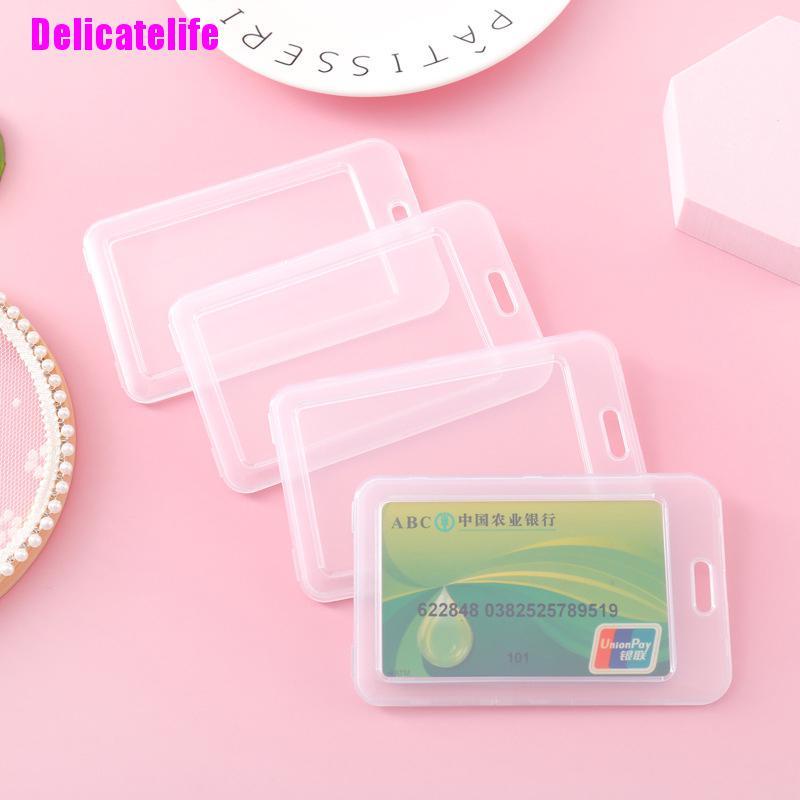 1 vỏ bọc thẻ tên bằng nhựa trong suốt đơn giản